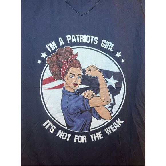 I'm a Patriots Girl Women's T-shirt size Large - Picture 2 of 2